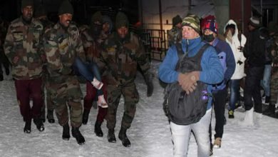 Sikkim:  Indian Army rescues 2,500 tourist stuck due to heavy snowfall near Nathula