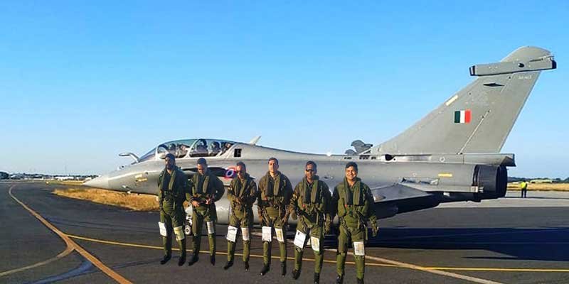 Five Rafale fighter jets took off from France airbase to India