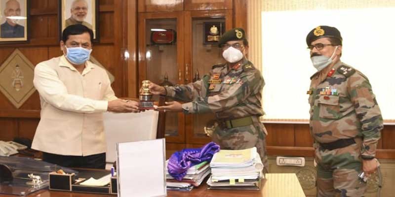 Assam: Maj Gen Ananta Bhuyan meet CM Sarbananda Sonowal