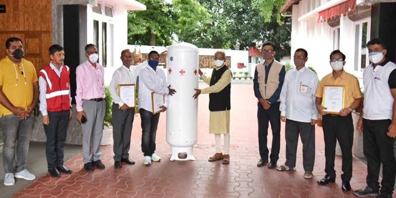 Assam: Governor Handed Over Oxygen Generators to Red Cross Hospitals
