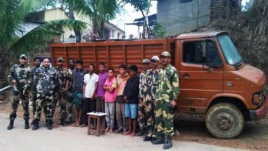 Meghalaya- BSF troops Nabbes 5 Indian, 1 Bangladeshi Smuggler