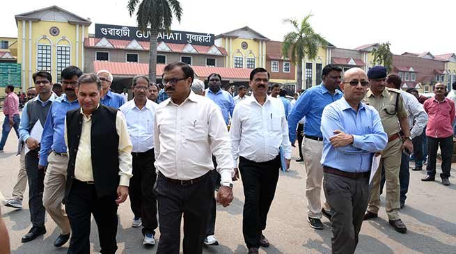 Assam: General Manager, NF Railway inspects Guwahati Station
