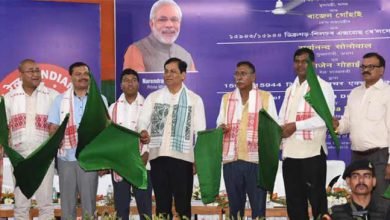 Assam: Sonowal flagged off Dibrugarh - Silchar new express train