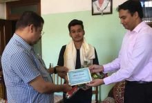 Assam: DC, Hailakandi felicitates Yash Sarda, 8th rank holder of HS exam