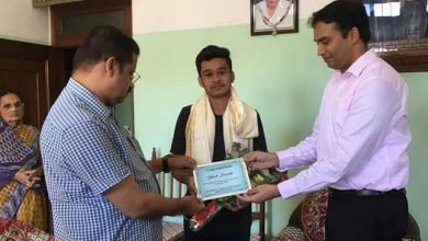 Assam: DC, Hailakandi felicitates Yash Sarda, 8th rank holder of HS exam