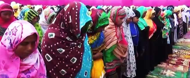 Assam: Hundreds of women offer Eid Namaz in Eidgah at Mangaldoi