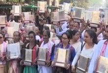 Assam: Martyr's families return mementos in protest against CAB