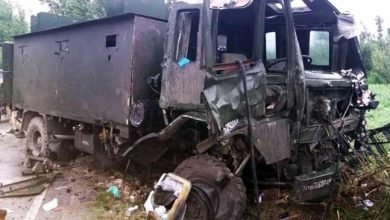 Army convoy targeted with IED blast in Pulwama, 9 jawan injured