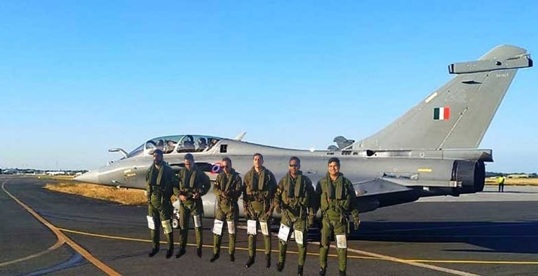 Five Rafale fighter jets took off from France airbase to India
