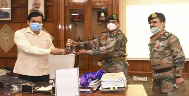 Assam: Maj Gen Ananta Bhuyan meet CM Sarbananda Sonowal
