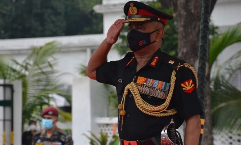 Lieutenant General Manoj Pande takes over as GOC-in-C Eastern Command