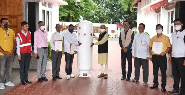 Assam: Governor Handed Over Oxygen Generators to Red Cross Hospitals