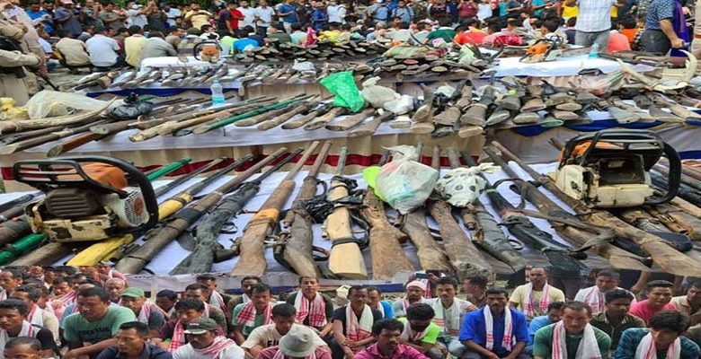Good News: Over 500 poachers, Timber Smugglers surrender in Assam
