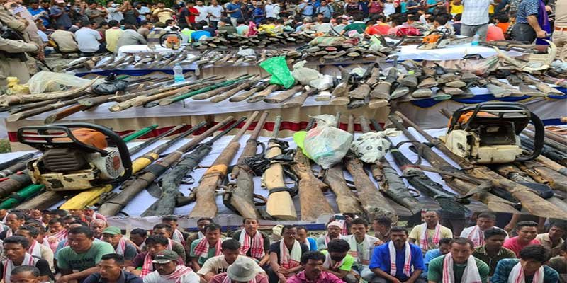 Good News: Over 500 poachers, Timber Smugglers surrender in Assam