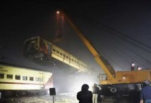 Heart Touching Commendable Task by Railway Family During derailment of Bikaner – Guwahati Express