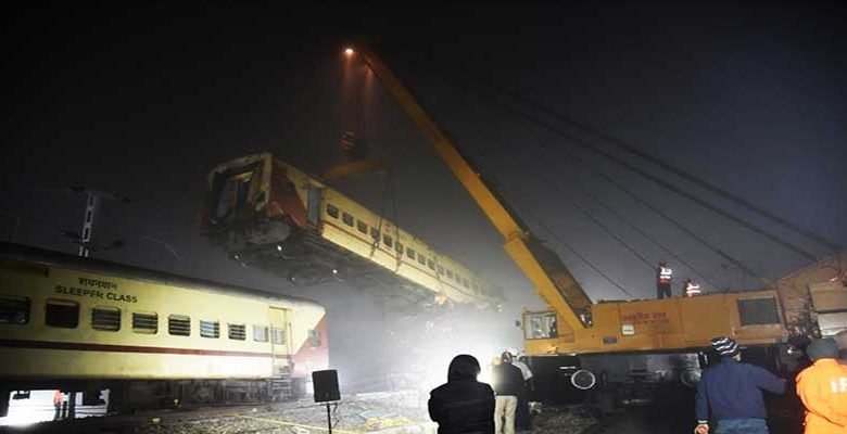 Heart Touching Commendable Task by Railway Family During derailment of Bikaner – Guwahati Express