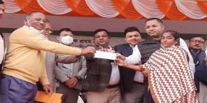 Assam: 4,000 cheques distributed to women borrowers under AMFIRS in Karimganj