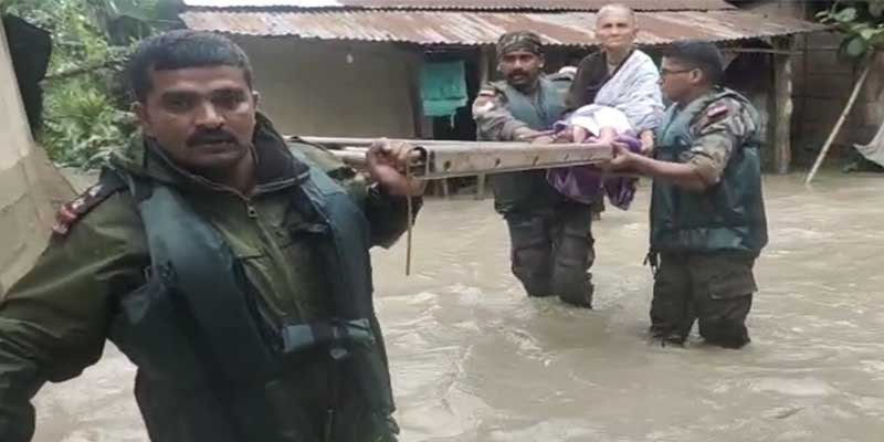 Assam Flood: Heart warming rescue work of Army Jawans