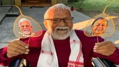 Assam: Eminent artist Neel Pawan Barua cremated