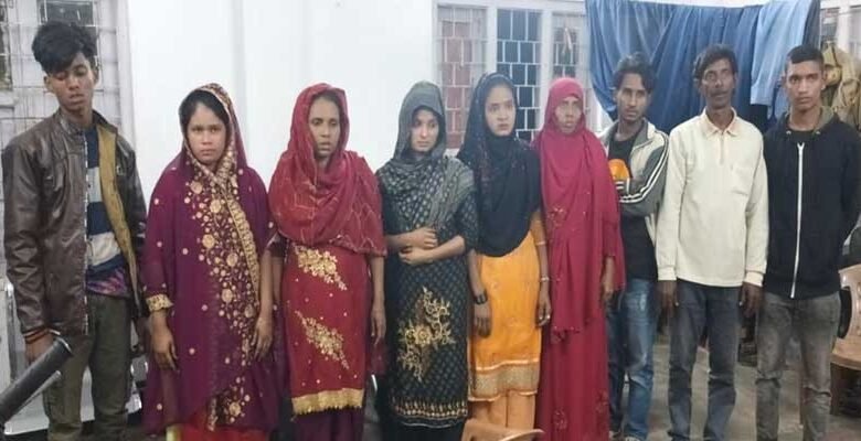 The Railway Protection Force (RPF) of Northeast Frontier Railway (NFR)  has apprehended nine Bangladeshi/Rohingiyas and from Agartala railway station