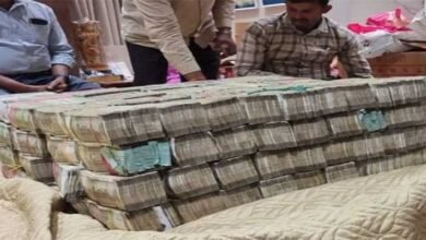 Karnataka BJP MLA's Son Caught Red-Handed Taking Rs 40L Bribe