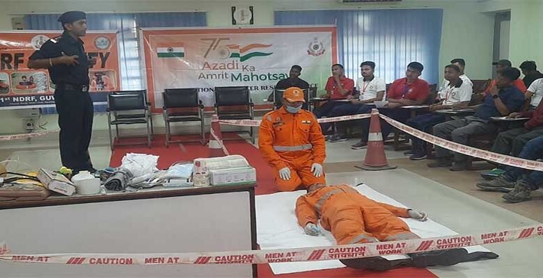 Assam: Aaranyak volunteers AAPDA Mitras from HWC zones trained in first aid by NDRF