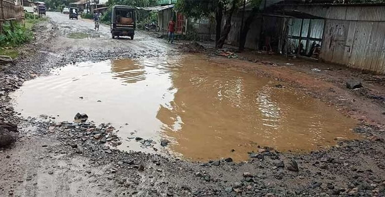 Meghalaya: Poor conditions of AMPT Road in West Garo Hills pose threat to commuters﻿