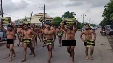 Chhattisgarh: group of men stage nude protest near Vidhan Sabha in Raipur