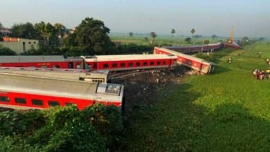 Delhi-Kamakhya North East Express Derails In Bihar's Buxar , 4 dead, 70 injured