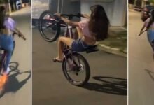 Viral Video : Papa Ki Pari's Bicycle Stunt on Road