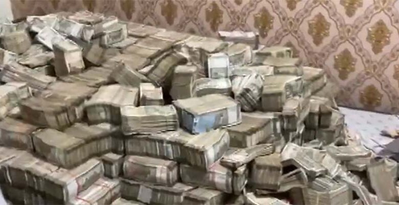 ED seizes Rs 34 Cr from Jharkhand Minister Alamgir Alam’s residence, arrests PS, his domestic help