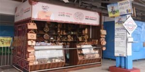 Assam: NFR sets up “OSOP” stalls over 142 stations to promote local Artisans