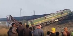TRAIN ACCIDENT: Two goods trains collided in Fatehpur