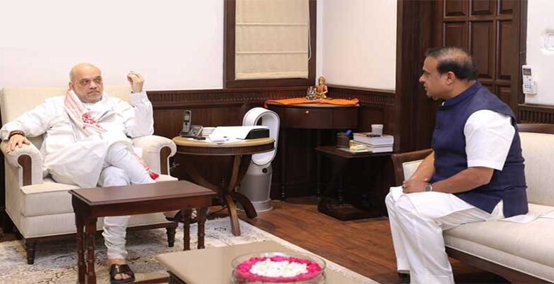 Assam CM briefs Union Home Minister on a gamut of issues; compliments Shah for eliminating Red Terror