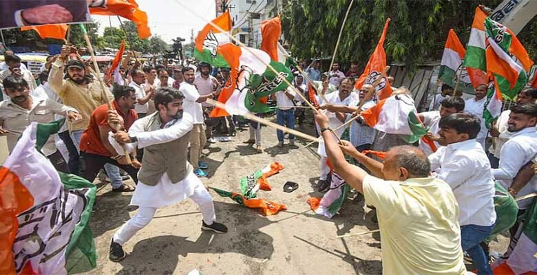 Clash Erupts Between BJP and Congress Workers in Patna Over Alleged Remarks Against PM Modi
