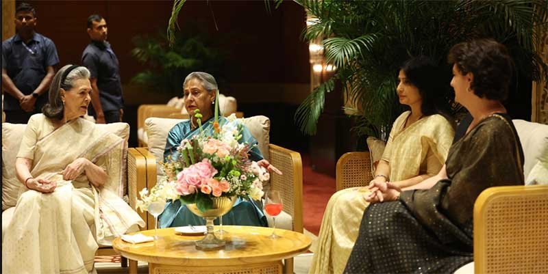 VIRAL: Jaya Bachchan’s Heated Reaction to Selfie Attempt Goes Viral