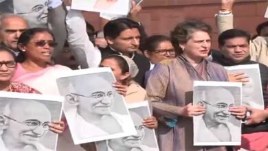 Congress Intensifies Attack on Govt's Plan to Replace MGNREGA with VB-G RAM G Bill