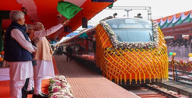 PM Modi Launches ₹3,250 Cr Rail, Road Projects in Malda