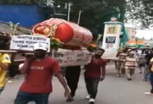 Bengal Election: LPG Cylinder, Fuel Pump Used Symbolic “Last Rites” Draw Attention