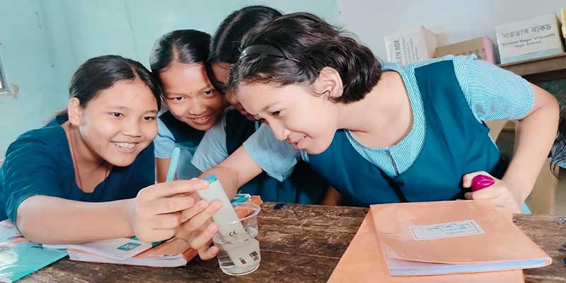 Assam: Guwahati Students Learn Hands-On Water Testing