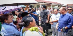 Manipur CM Visits Makhan Naga Village, Reviews Situation of Displaced Families