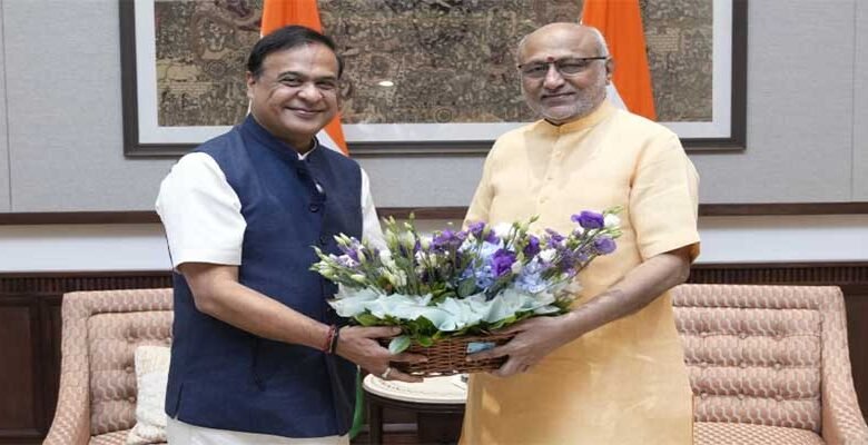 Himanta Biswa Sarma Meets Vice President, Highlights Assam’s Development Story