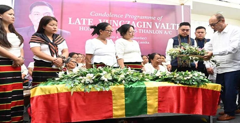 Manipur CM Attends Vungzagin Valte’s Funeral