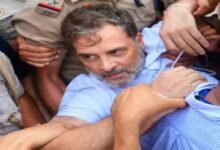 Congress Leaders Led by Rahul Gandhi Stage Dharna Outside PM's Residence; Police Remove Them