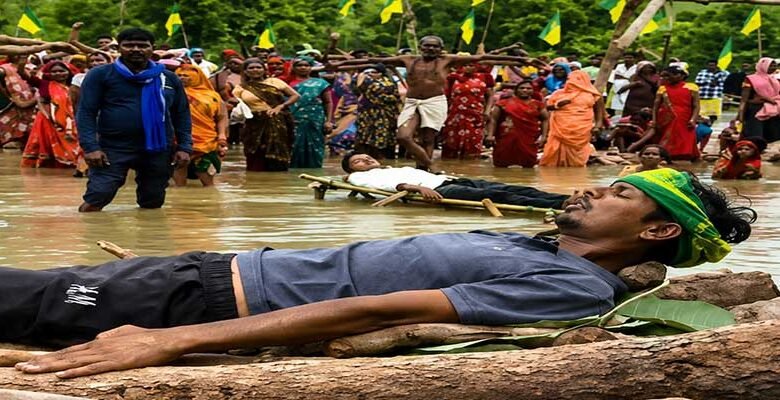 Tribals Stage 'Water Satyagraha' in Madhya Pradesh Over Land Acquisition