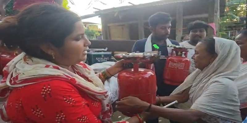 Army Soldier, Wife Donate 90 LPG Cylinders to Assam Flood Victims