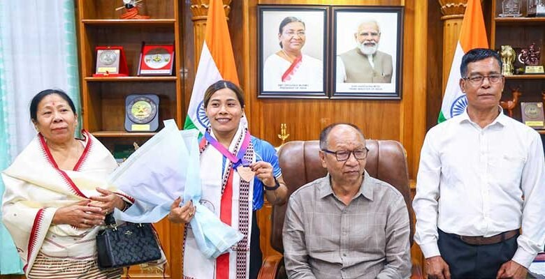 Bindyarani Devi’s Commonwealth Bronze Inspires Manipur’s Young Sportspersons: CM